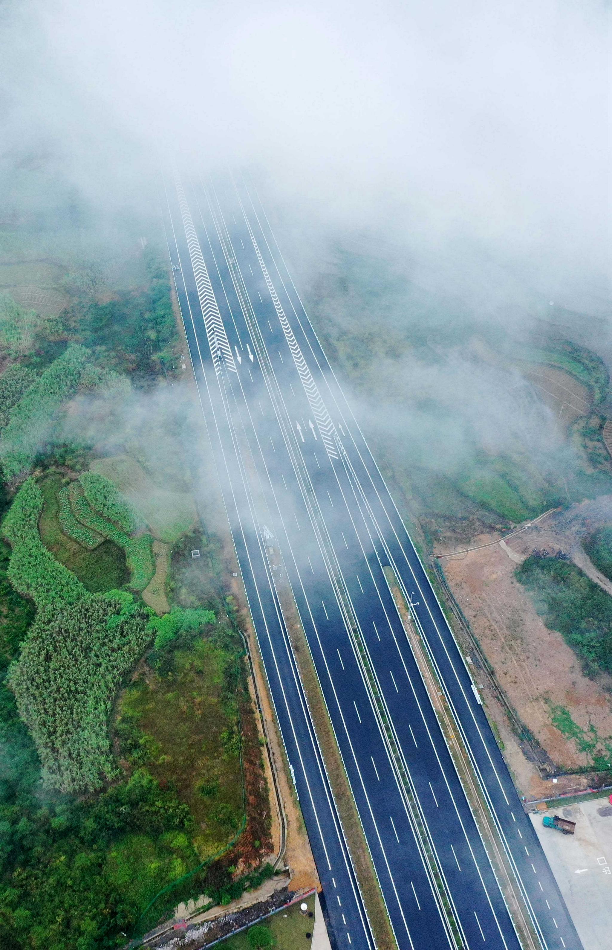 新桂柳高速即将通车