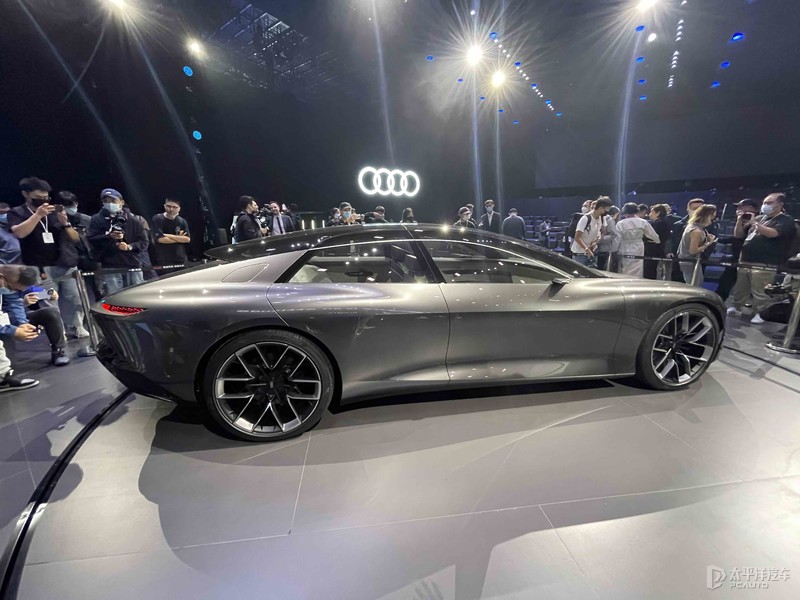 公路上的私人飞机奥迪grandsphere概念车国内首发