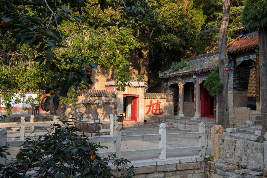 大峰山不只有齐长城,还有一千年古建筑群,为济南最