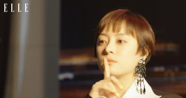 太灾难！ELLE红毯取消，明星熬了六个小时，脱妆塌发眼袋明显休闲区蓝鸢梦想 - Www.slyday.coM