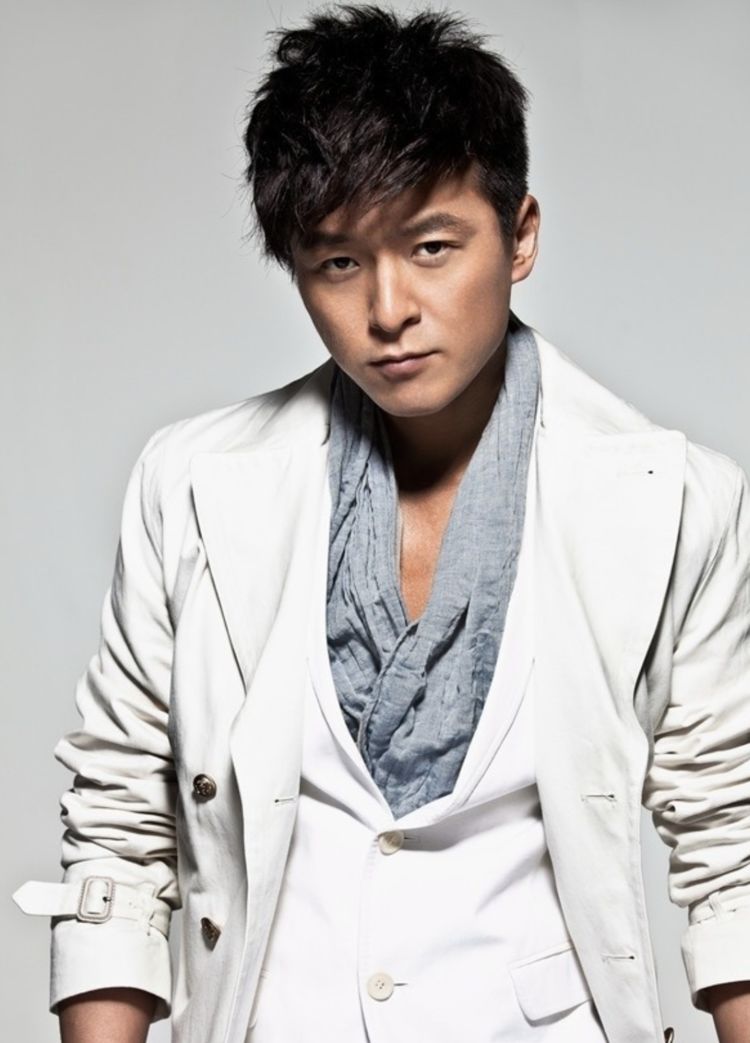 演员朱雨辰的溺爱人生,和他生命中错过的2个重要女人|朱雨辰|母亲|姜