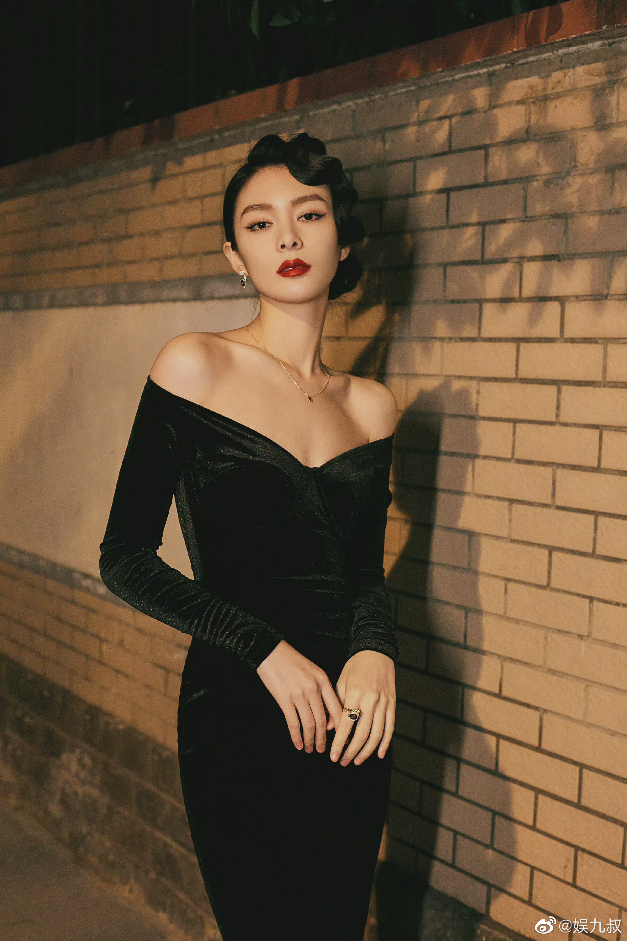 傅菁elle风尚大典造型图~ 美女身材真的好绝|傅菁|elle_新浪新闻