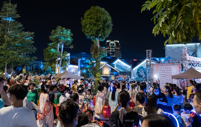 热烈祝贺南宁百益上河城获得广西旅游休闲街区荣誉称号