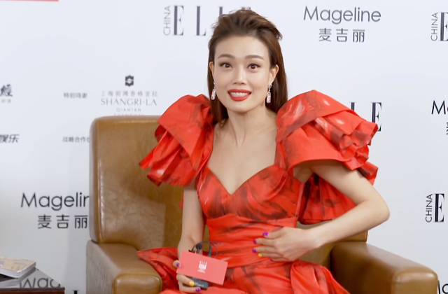 太灾难！ELLE红毯取消，明星熬了六个小时，脱妆塌发眼袋明显休闲区蓝鸢梦想 - Www.slyday.coM