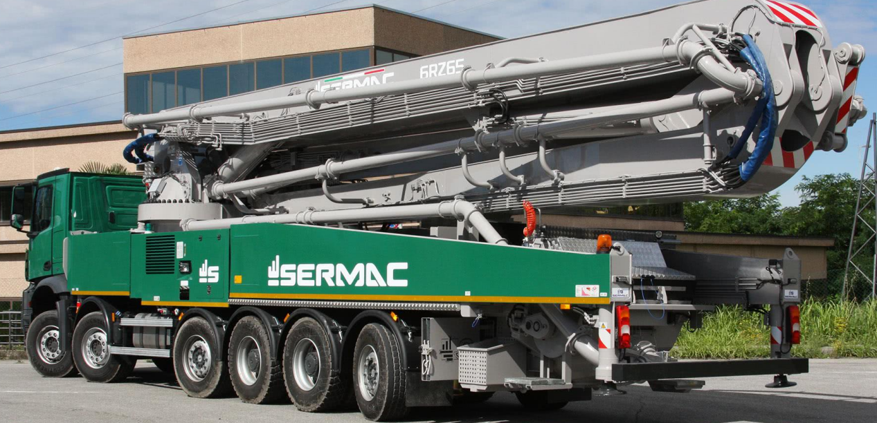 图为西方大型混凝土泵车所以,中国还必须在混凝土泵送