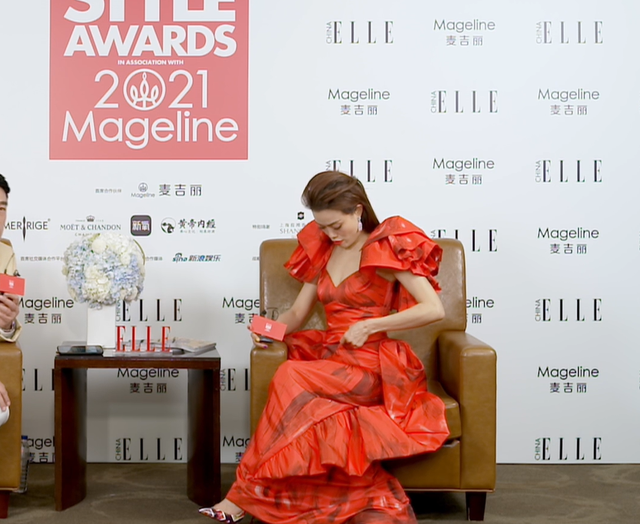 太灾难！ELLE红毯取消，明星熬了六个小时，脱妆塌发眼袋明显休闲区蓝鸢梦想 - Www.slyday.coM