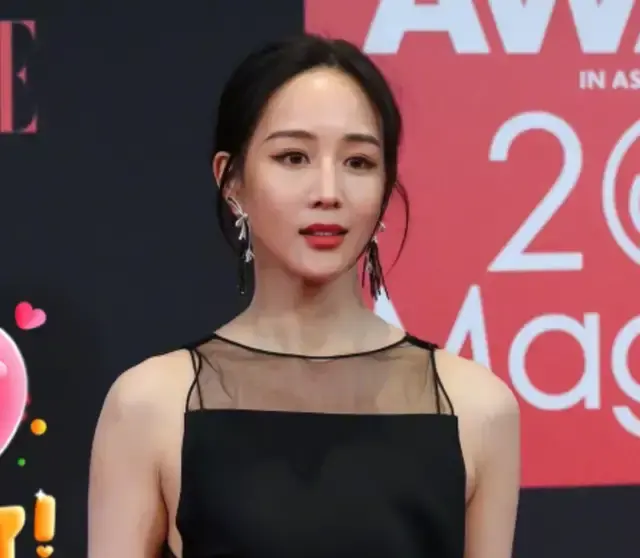 太灾难！ELLE红毯取消，明星熬了六个小时，脱妆塌发眼袋明显休闲区蓝鸢梦想 - Www.slyday.coM