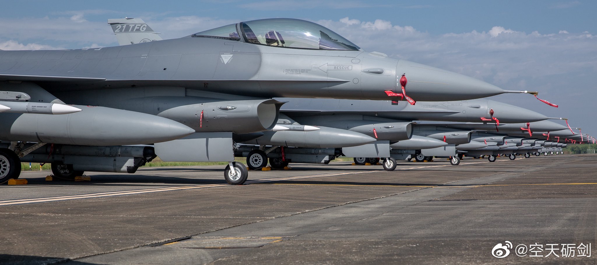 台湾省f16v战机接装典礼