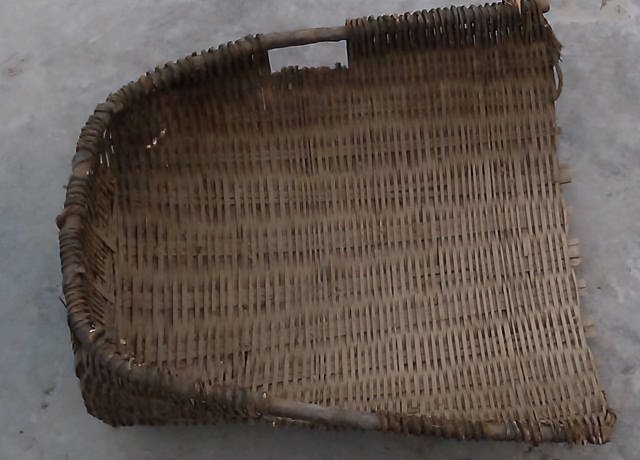 80年代农村8种捕鱼工具,你用过几种能说出名字吗?满满的回忆