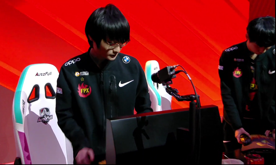 FPX官宣打野选手Tian离队，曾是S9的FMVP，和Doinb合作了三年休闲区蓝鸢梦想 - Www.slyday.coM