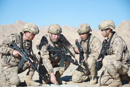 天山雄鹰记新疆军区某特战旅特种技术队队长阿依邓吐尔逊别克