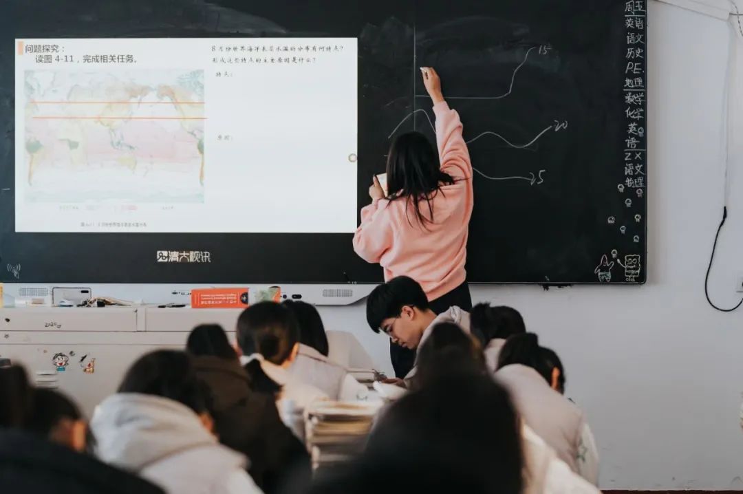 辍学、考上清华、支教山区……网友：一切皆有可能！休闲区蓝鸢梦想 - Www.slyday.coM