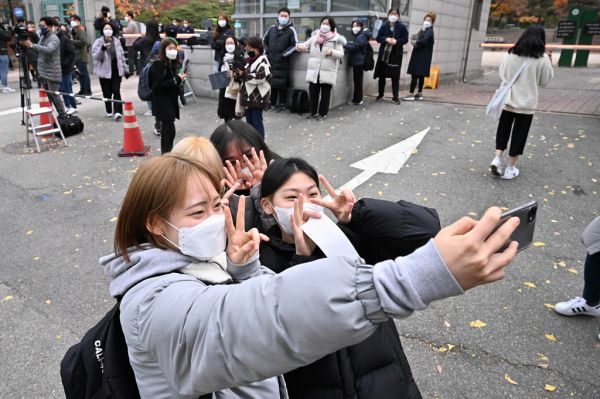 韩国今日高考，超50万考生疫情之下如何应试？