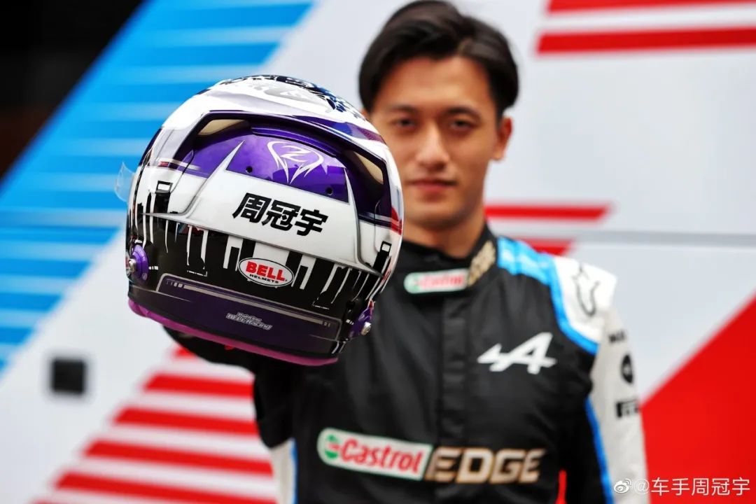 帅也就算了还这么有才11岁留学英国22岁上海小哥成首位f1中国车手