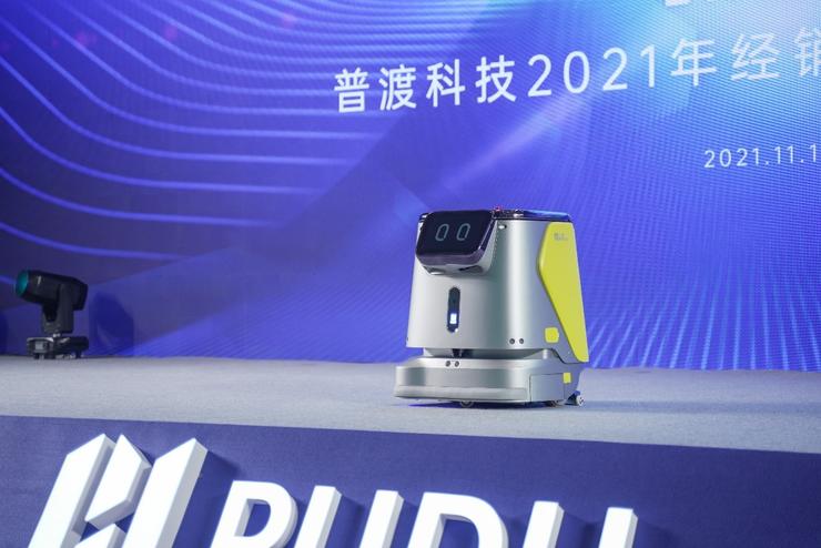 清洁机器人出尘c1亮相普渡科技正式跨入商用清洁领域