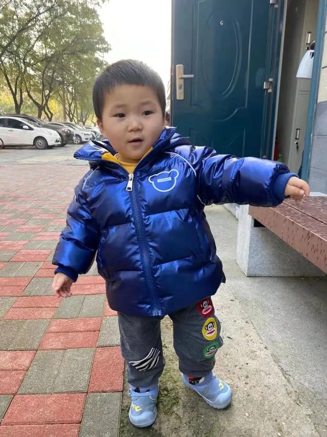 揪心！石家庄火车站附近一2岁男童走失近19个小时无人认领，急寻家人休闲区蓝鸢梦想 - Www.slyday.coM