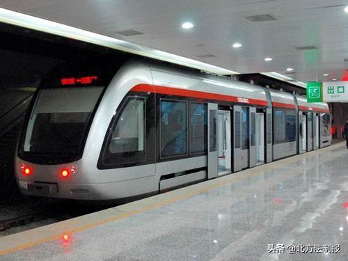 长春地铁7号线东南湖大路站车站主体下导洞顺利贯通