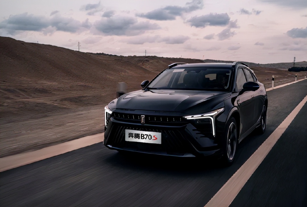 广州车展打造国货精品新国潮轿跑suv奔腾b70s登场