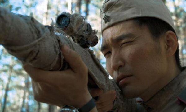 俄罗斯二战狙击手题材电影列兵查林改编自苏联儿童文学