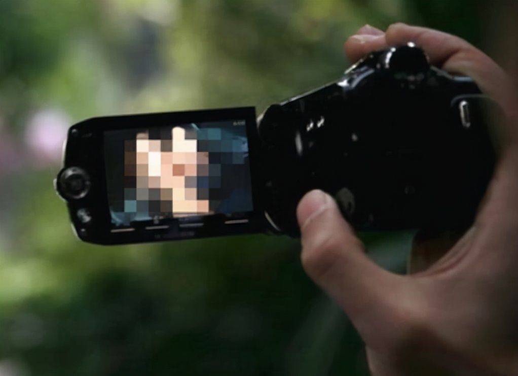 细思极恐!男子穿女装躲女厕偷拍被抓,手机内存大量女性隐私照休闲区蓝鸢梦想 - Www.slyday.coM 细思极恐!男子穿女装躲女厕偷拍被抓,手机内存大量女性隐私照休闲区蓝鸢梦想 - Www.slyday.coM