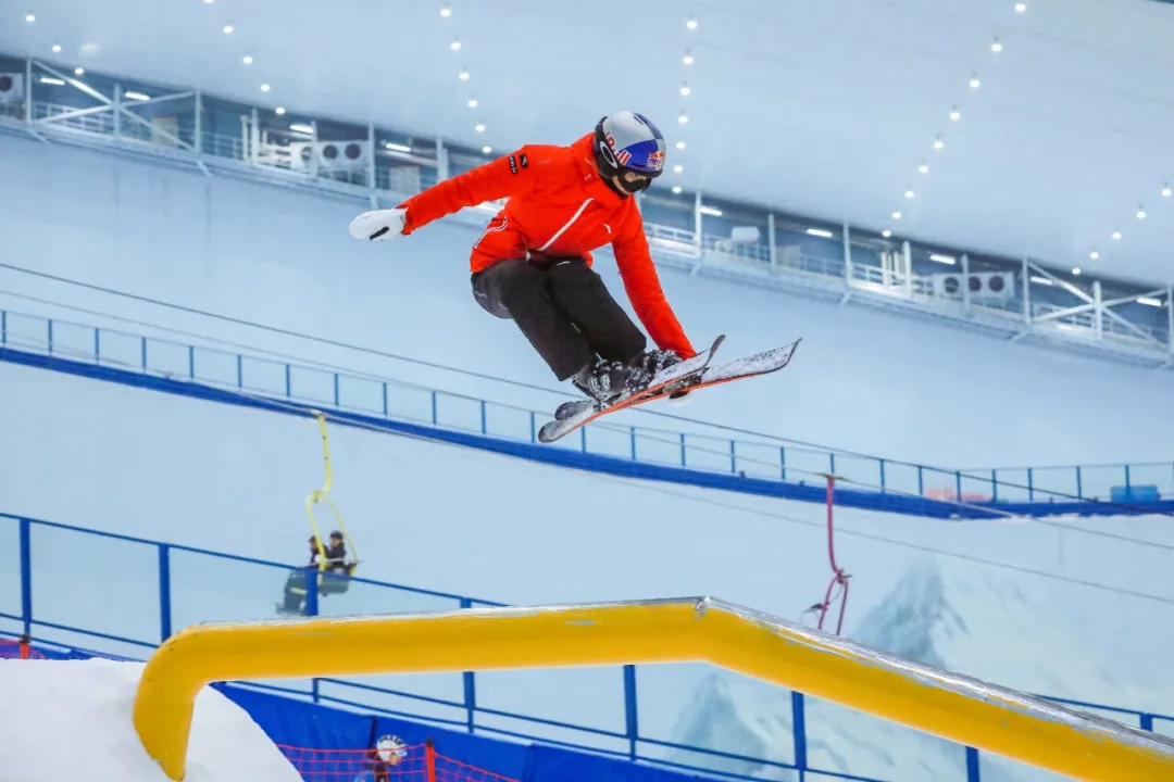 滑雪天才谷爱凌将参加冬奥会:看过世界的孩子,才有勇气走向世界休闲区蓝鸢梦想 - Www.slyday.coM 滑雪天才谷爱凌将参加冬奥会:看过世界的孩子,才有勇气走向世界休闲区蓝鸢梦想 - Www.slyday.coM