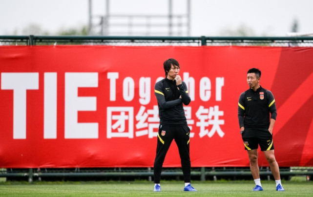 不竞聘的被选中,足协给出态度,名记曝光国足内情,李铁或将下课休闲区蓝鸢梦想 - Www.slyday.coM 不竞聘的被选中,足协给出态度,名记曝光国足内情,李铁或将下课休闲区蓝鸢梦想 - Www.slyday.coM