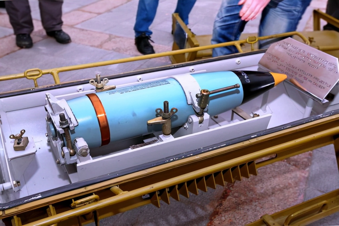 俄罗斯专家说出真话锆石可以安装核弹头发挥战略威慑作用