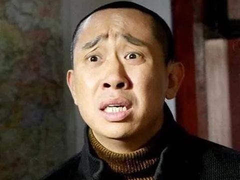 【第一次"转型"】 白凯南出生在一个艺术世家,爸爸是一位业余歌唱家