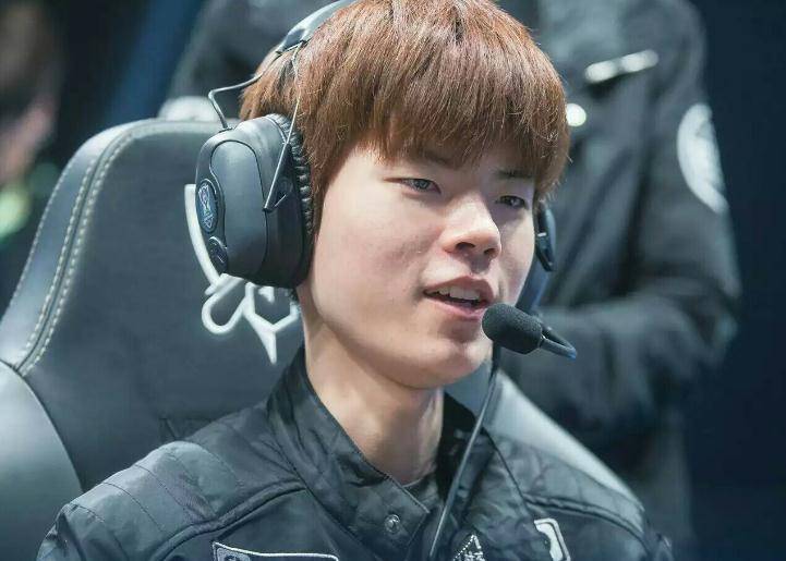 LPL怕吗?Faker续约失败Deft养老,LCK两队完成银河战舰剑指S12休闲区蓝鸢梦想 - Www.slyday.coM LPL怕吗?Faker续约失败Deft养老,LCK两队完成银河战舰剑指S12休闲区蓝鸢梦想 - Www.slyday.coM