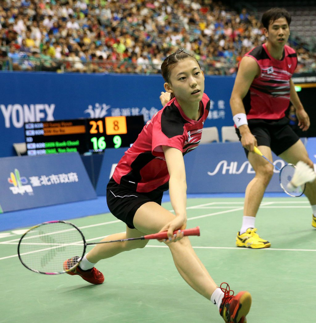 亚洲体坛又一女神宣布退役,曾登顶羽毛球混双世界第一|金荷娜|羽毛球