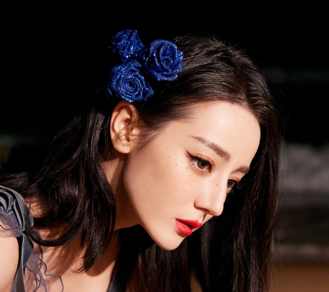 3天5套造型，迪丽热巴“美麻了”！新一代红毯赢家？休闲区蓝鸢梦想 - Www.slyday.coM