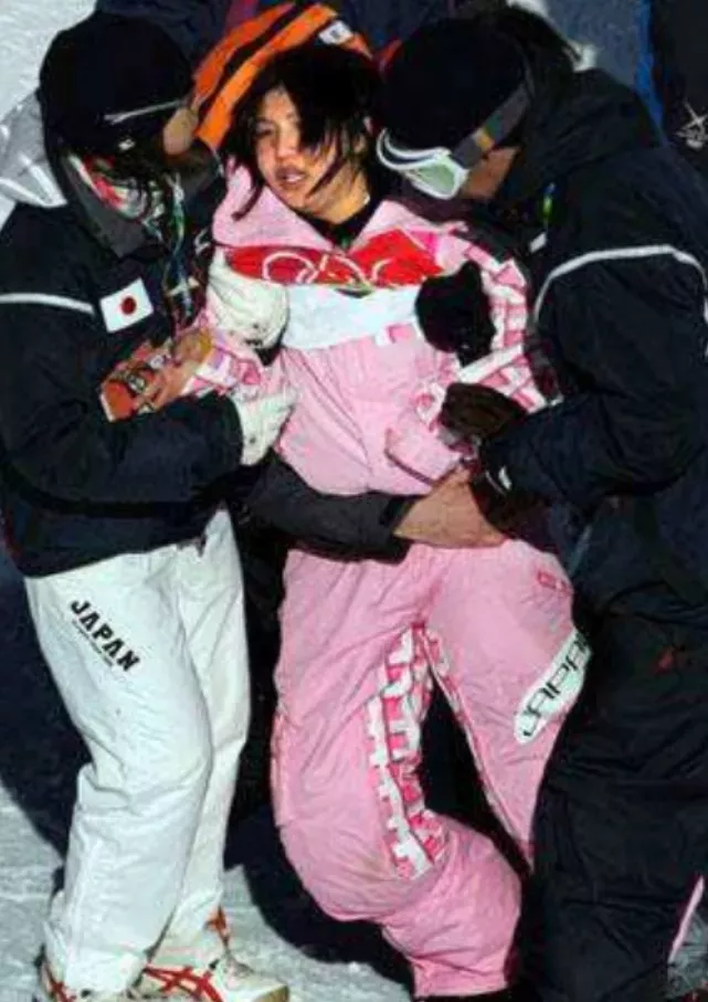 滑雪天才谷爱凌将参加冬奥会:看过世界的孩子,才有勇气走向世界休闲区蓝鸢梦想 - Www.slyday.coM 滑雪天才谷爱凌将参加冬奥会:看过世界的孩子,才有勇气走向世界休闲区蓝鸢梦想 - Www.slyday.coM