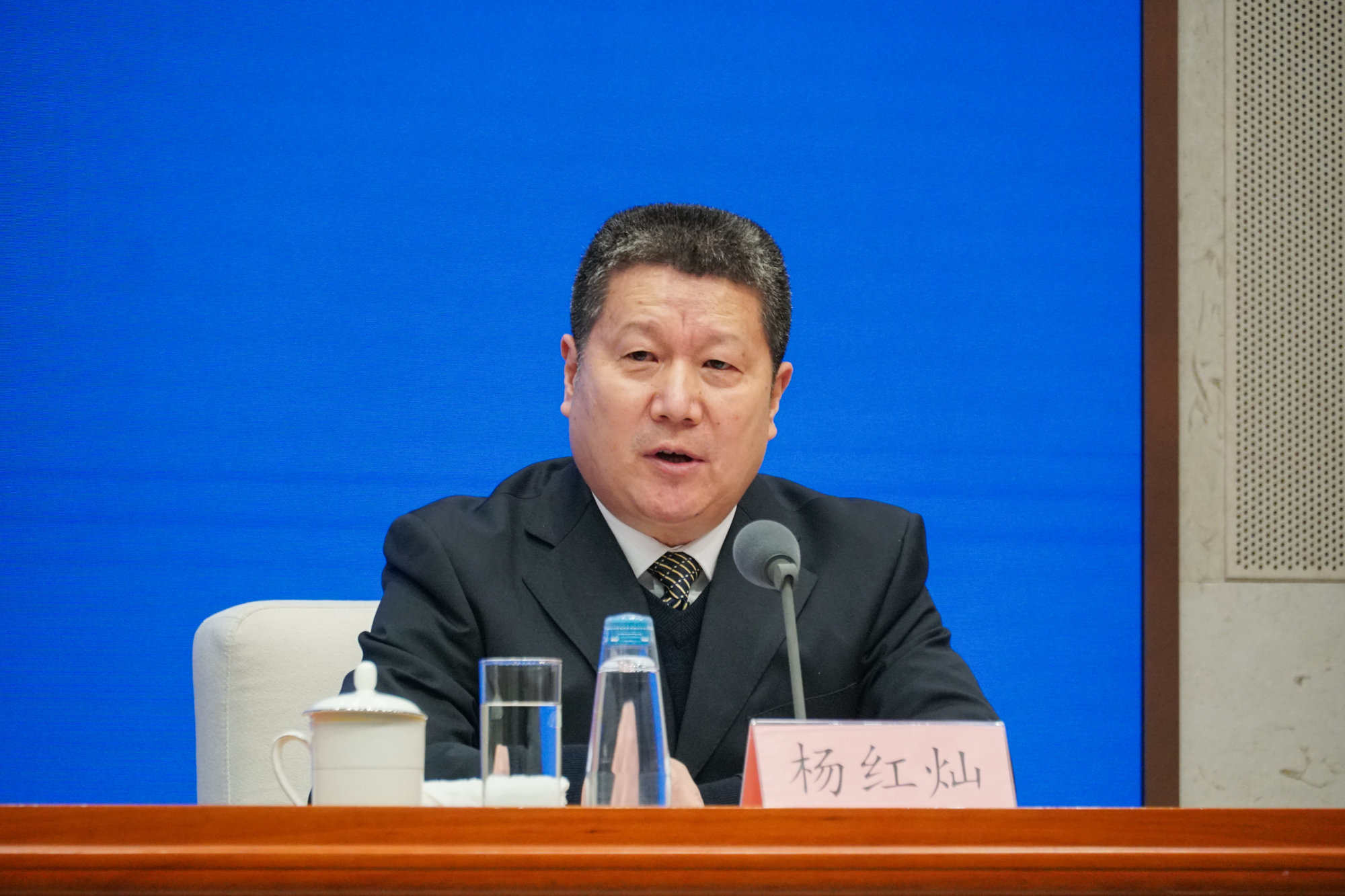 市监总局谈冒名登记法定代表人股东:必须查清,严厉打击|身份证_新浪