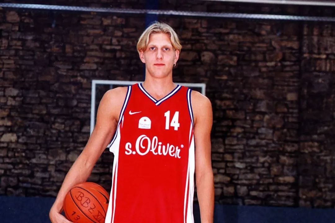 再见了,nba史上最好的41号……|诺维茨基|小牛|nba_新浪新闻