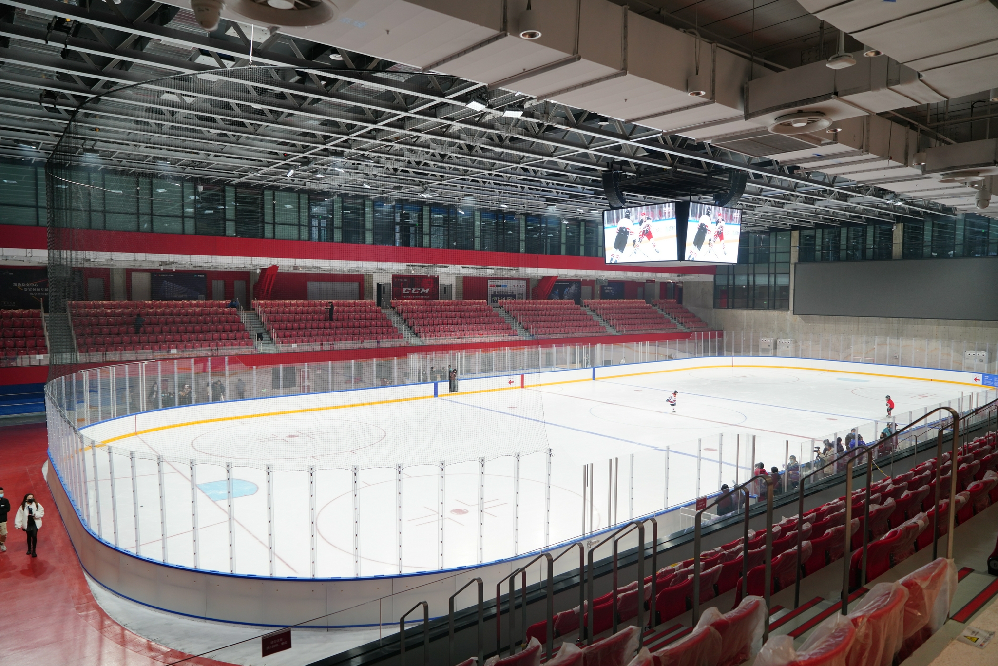 冬奥场馆巡礼|"冰菱花"绽放五棵松,冰球训练场满是黑科技|设计_新浪新