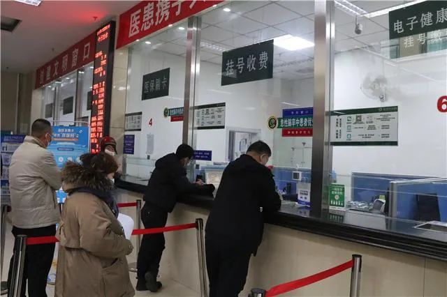 包含304醫院代幫掛號，服務好速度快的詞條