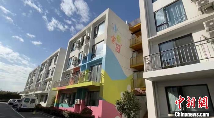 上海“小家”给异地就医大病患儿家庭带去“家”的安全与温馨休闲区蓝鸢梦想 - Www.slyday.coM