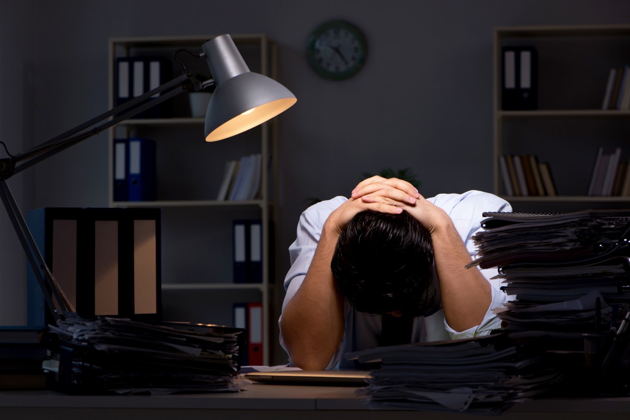 满眼加班真好让员工情何以堪