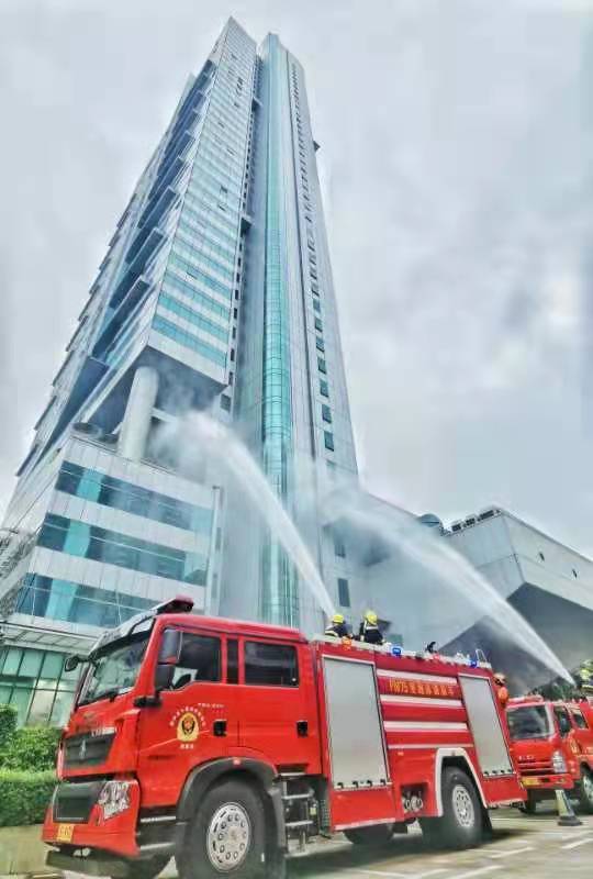 深圳特区报业大厦举行安全生产培训及消防演习