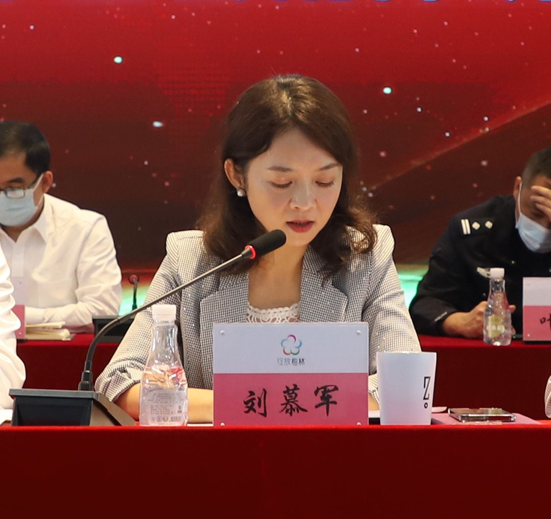 梅林街道迅速传达学习贯彻党的十九届六中全会精神休闲区蓝鸢梦想 - Www.slyday.coM