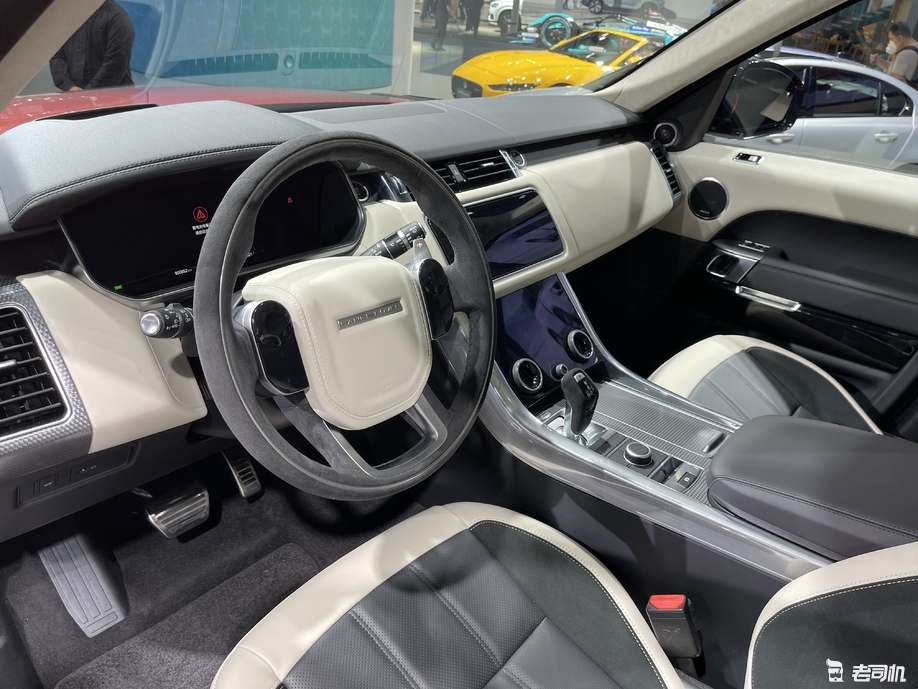 2021广州车展路虎揽胜运动版虎威雄心版售11680万