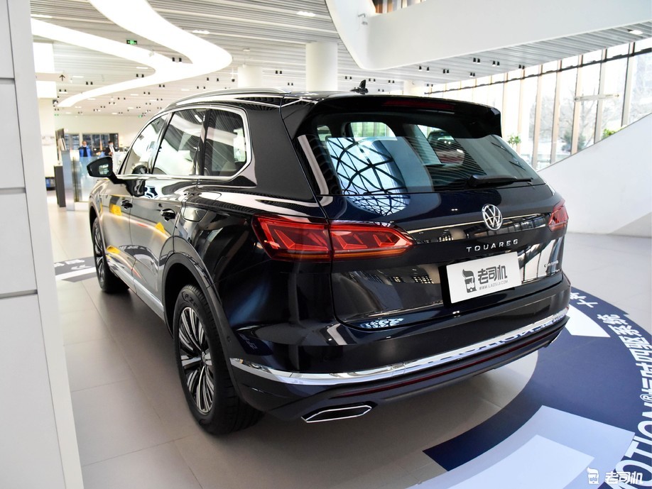 这款车值得考虑小哥带你一起看大众途锐新能源