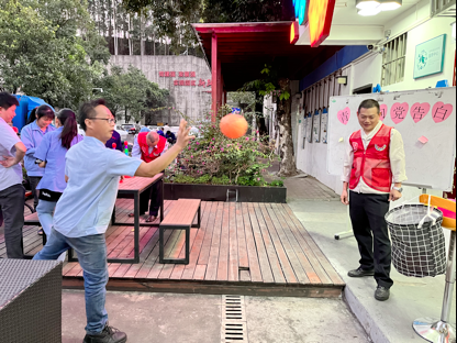 石井街道石井社区 蓝领一家亲共叙中华情 园区游园活动 石井 中华情 蓝领 新浪新闻