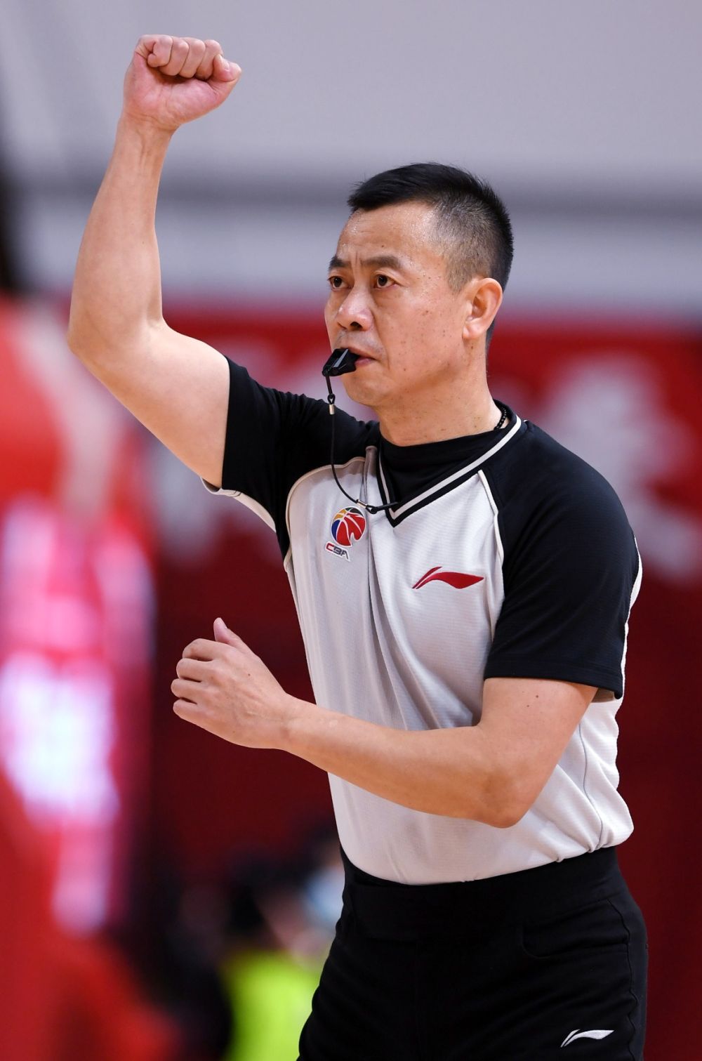 cba京深之战裁判判罚准确北京队离场行为绝不允许