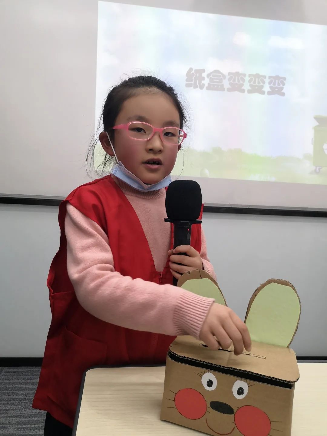 【活动回顾】大手牵小手变废为宝 纸盒大变身|小记者|纸盒|大手_新浪