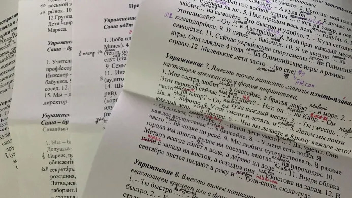 逃离内卷的年轻人，硕士情侣打了8年零工