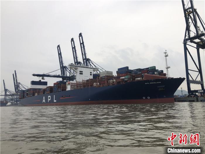 2020年浙江宁波船载危货进出港量再超2亿吨