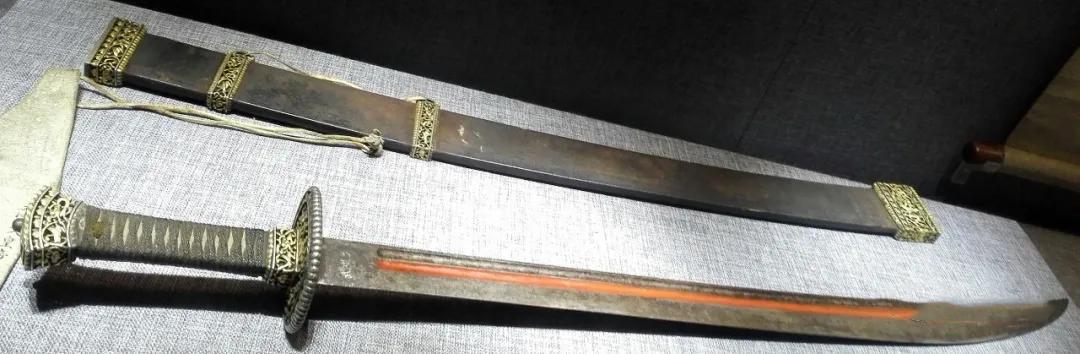 努尔哈赤剑,皇太极腰刀 ――“金玉满堂”清廷珍品国博特展实记|努尔哈赤|皇太极|腰刀_新浪新闻