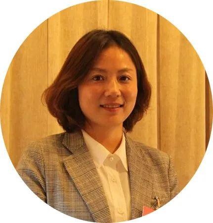 全国人大代表潘美儿麻风院里的最美杏林天使