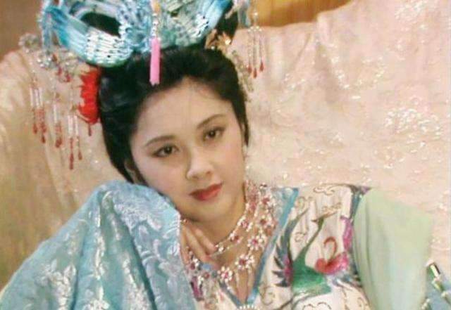 86《西游记》这场戏导演要求两人保护她,因长得太美,十几人争抢休闲区蓝鸢梦想 - Www.slyday.coM 86《西游记》这场戏导演要求两人保护她,因长得太美,十几人争抢休闲区蓝鸢梦想 - Www.slyday.coM